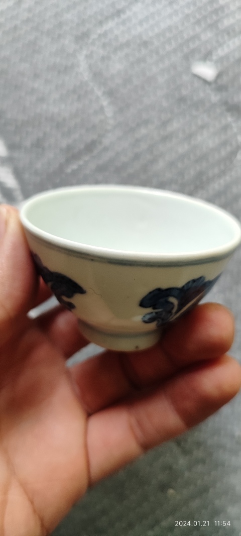 古玩陶瓷清中期青花百財(cái)圖小杯拍賣，當(dāng)前價(jià)格4800元