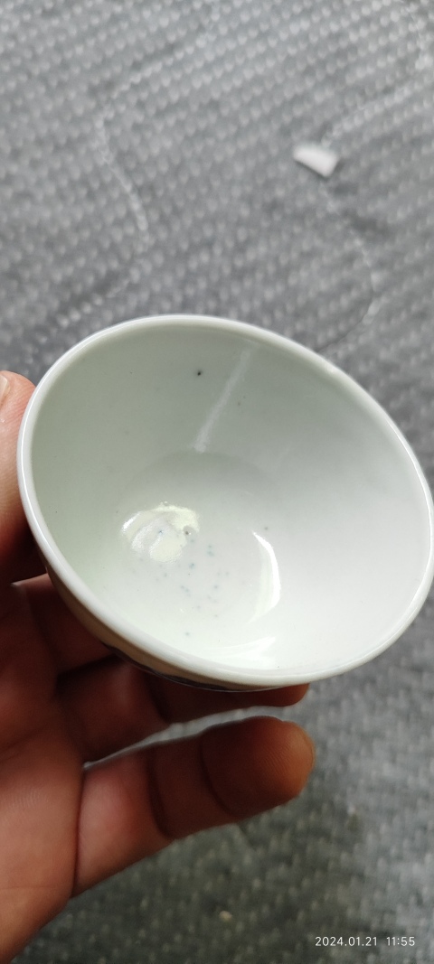 古玩陶瓷清中期青花百財(cái)圖小杯拍賣，當(dāng)前價(jià)格4800元