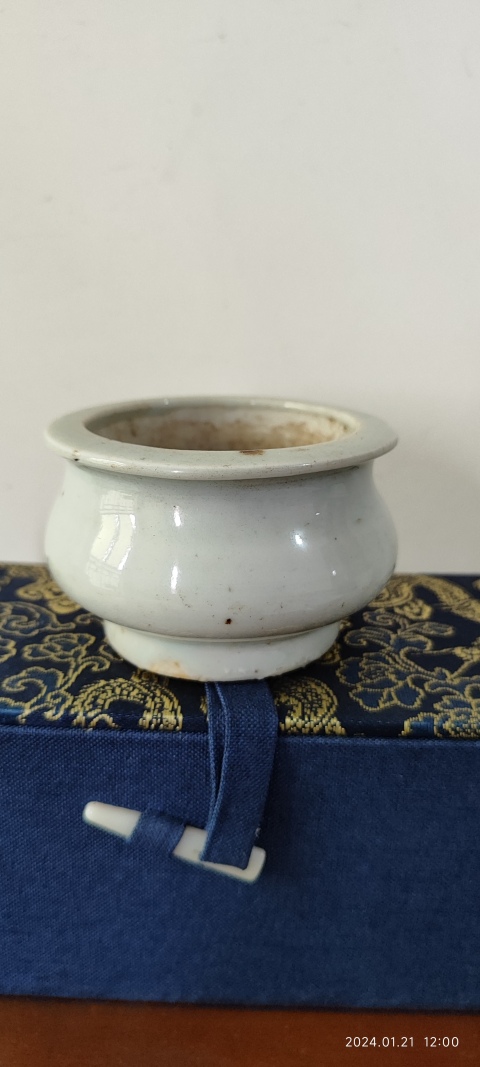 古玩陶瓷清早期德化白釉小爐拍賣，當前價格4800元