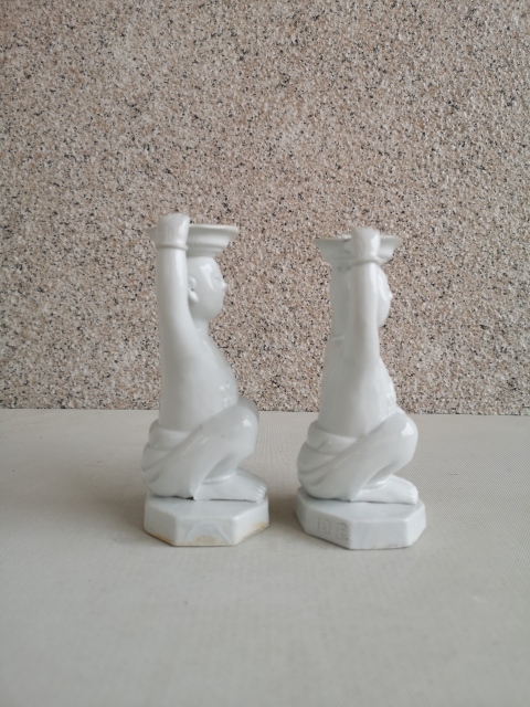 古玩陶瓷德化白瓷童子燭臺拍賣，當前價格450元