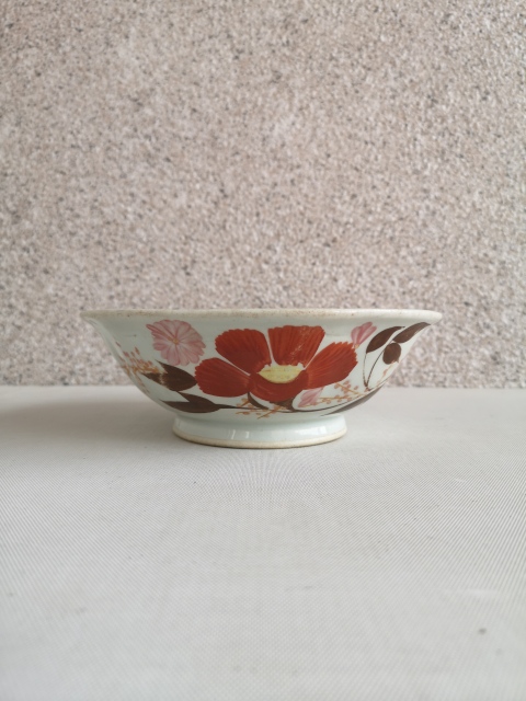 古玩陶瓷粉彩花卉紋葵口碗拍賣,當(dāng)前價格260元