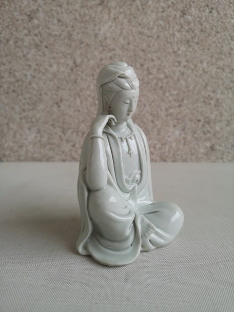 古玩陶瓷德化白瓷觀音菩薩造像拍賣,當(dāng)前價(jià)格480元