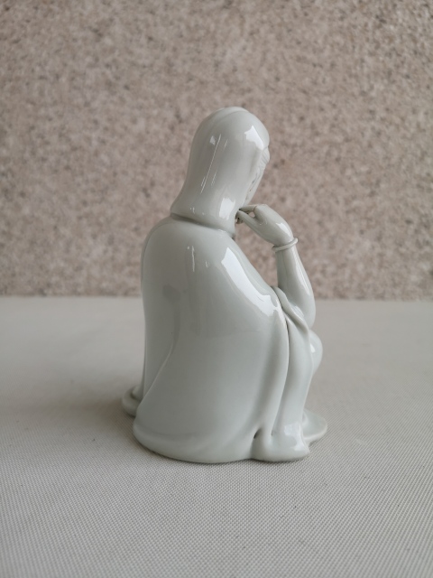 古玩陶瓷德化白瓷觀音菩薩造像拍賣,當(dāng)前價(jià)格480元