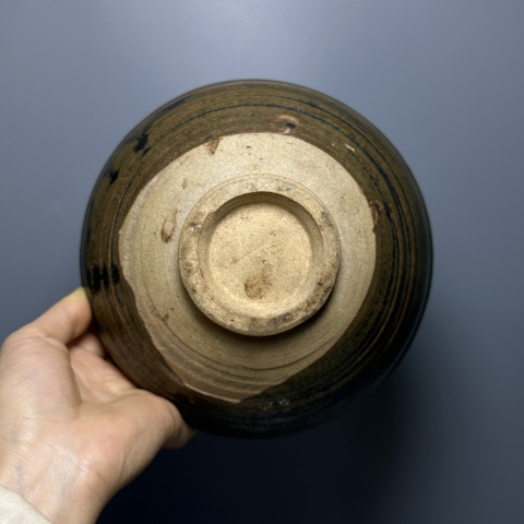 古玩陶瓷磁州窯黑釉鐵銹斑大碗拍賣,當前價格4500元