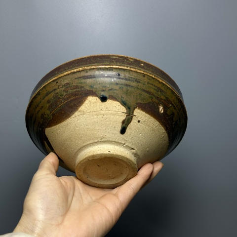 古玩陶瓷磁州窯褐釉鐵銹斑紋直口斗笠碗拍賣，當前價格2800元