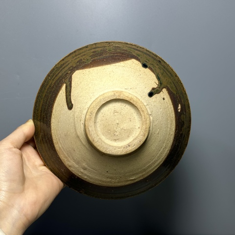 古玩陶瓷磁州窯褐釉鐵銹斑紋直口斗笠碗拍賣，當前價格2800元