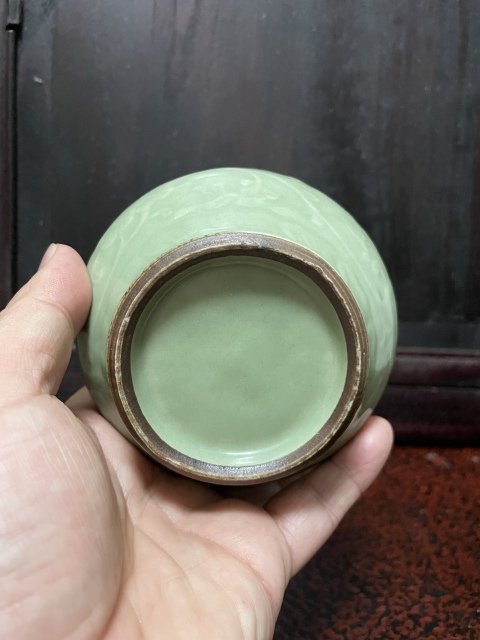 古玩陶瓷乾隆豆青釉花卉紋罐拍賣，當前價格3888元
