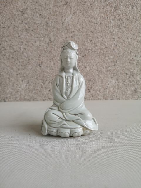 古玩陶瓷德化窯觀音塑像拍賣,當(dāng)前價(jià)格450元