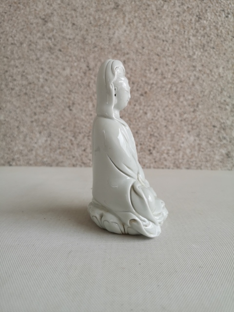 古玩陶瓷德化窯觀音塑像拍賣,當(dāng)前價(jià)格450元