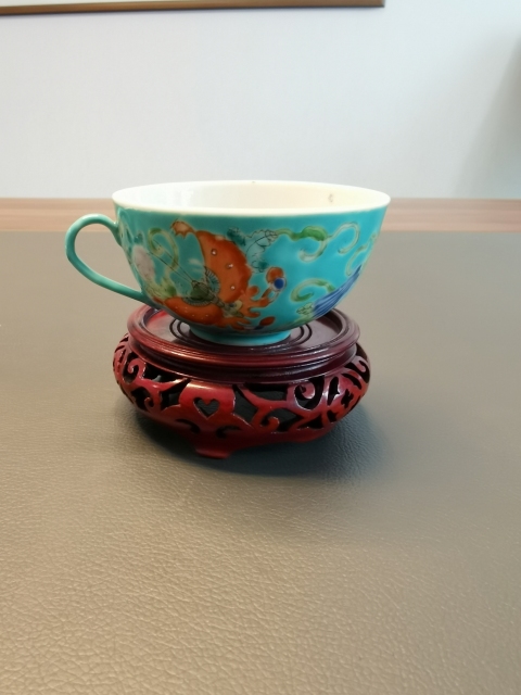 古玩陶瓷大清光緒年製官窯款粉彩瓜瓞綿綿紋茶杯拍賣,當前價格750元