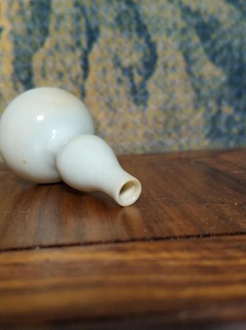 古玩陶瓷青早期白釉葫蘆瓶拍賣，當前價格1800元