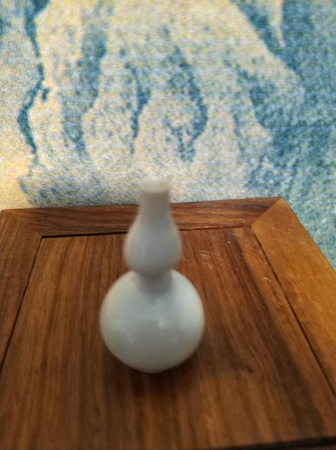 古玩陶瓷青早期白釉葫蘆瓶拍賣，當前價格1800元