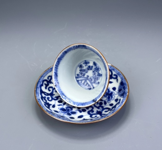 古玩陶瓷外紫金釉內(nèi)青花杯盤拍賣，當(dāng)前價格1850元