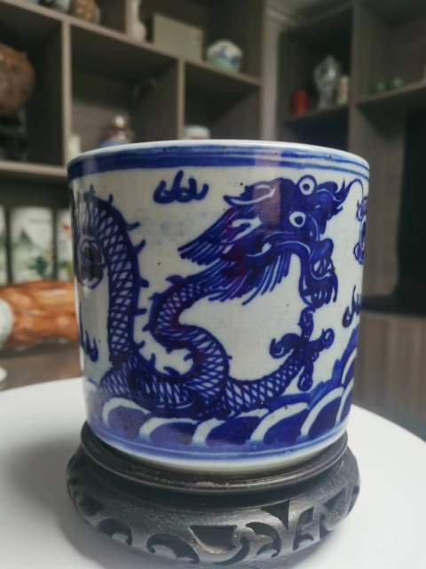 古玩陶瓷青花趕珠龍紋筒式爐拍賣，當前價格2100元