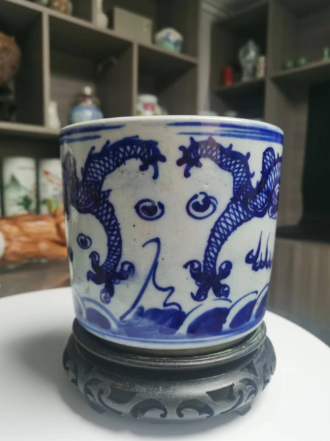 古玩陶瓷青花趕珠龍紋筒式爐拍賣，當前價格2100元