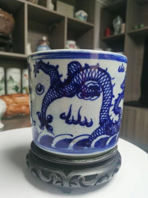 古玩陶瓷青花趕珠龍紋筒式爐拍賣，當前價格2100元
