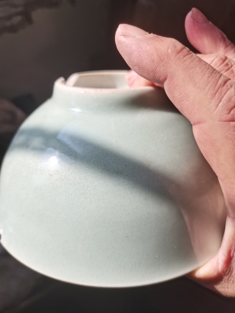 古玩陶瓷豆青釉碗個人看應該是明代的。冬青釉。拍賣，當前價格466元
