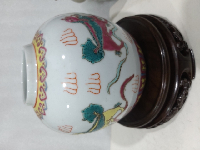 古玩陶瓷粉彩獅子滾繡球紋罐拍賣,當前價格680元