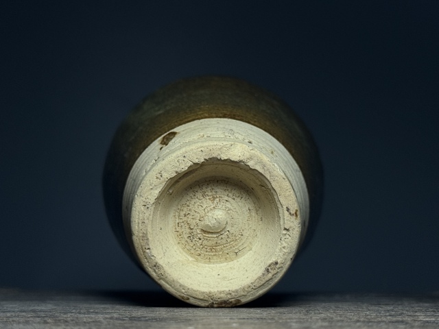 古玩陶瓷精品 元代 磁州窯 茶葉末釉平肩梅瓶拍賣，當(dāng)前價(jià)格750元