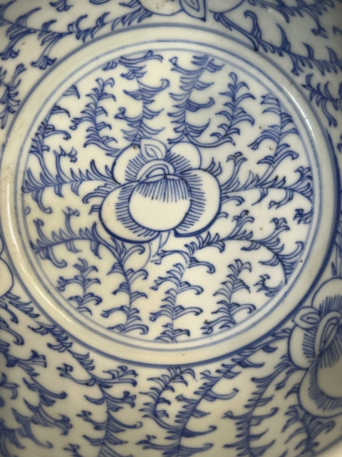 古玩陶瓷青花淡描花卉紋折沿盆,注意品相拍賣(mài),當(dāng)前價(jià)格800元
