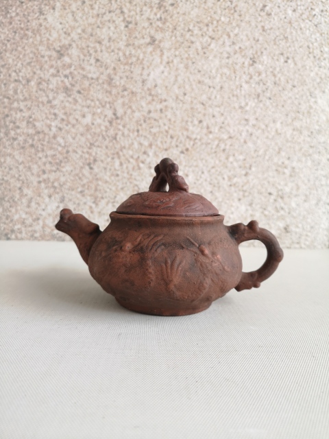 古玩陶瓷印趕珠龍紋紫砂壺拍賣,當前價格398元