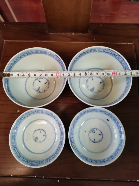 古玩陶瓷晚清民國人物紋青花蓋碗一對拍賣,當前價格766元