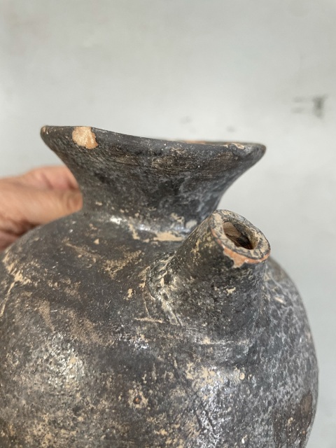 古玩陶瓷晚唐單彩直壺拍賣，當前價格1200元