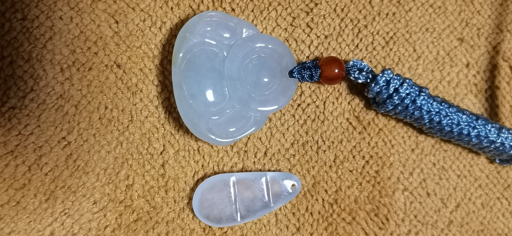 古玩玉器三件翡翠拍賣,當前價格900元