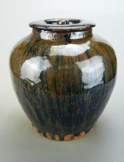 古玩陶瓷精美.明代兔毫釉大罐（1368年-1644年）拍賣，當前價格280元