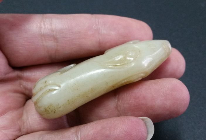 古玩玉器和田玉雕“臥豬”把件拍賣,當前價格528元