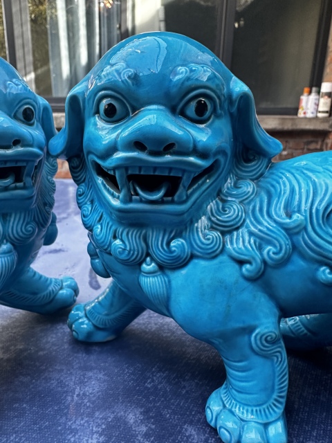 古玩陶瓷孔雀藍釉走獅一對拍賣，當前價格2555元