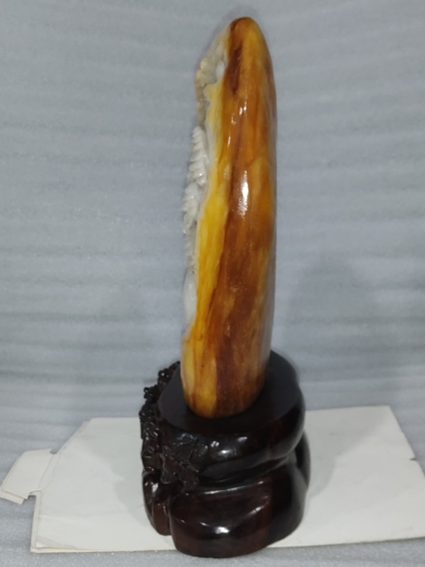 古玩雜項玉雕山子拍賣,當前價格18880元