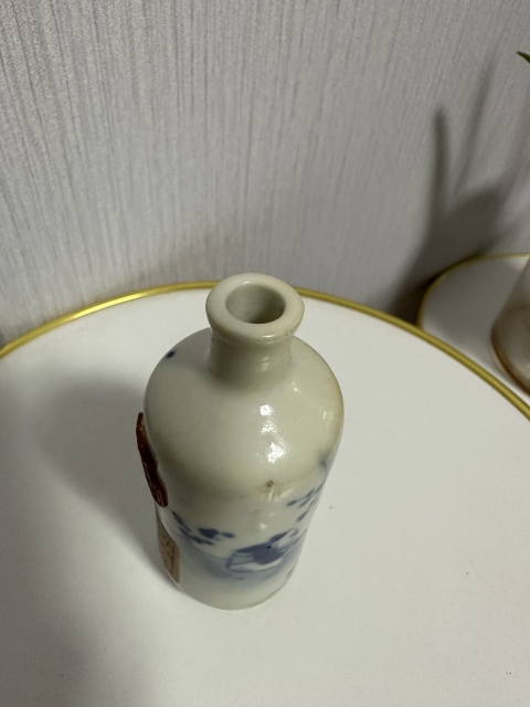 古玩陶瓷青花攜琴訪友圖鼻煙壺拍賣,當(dāng)前價格888元