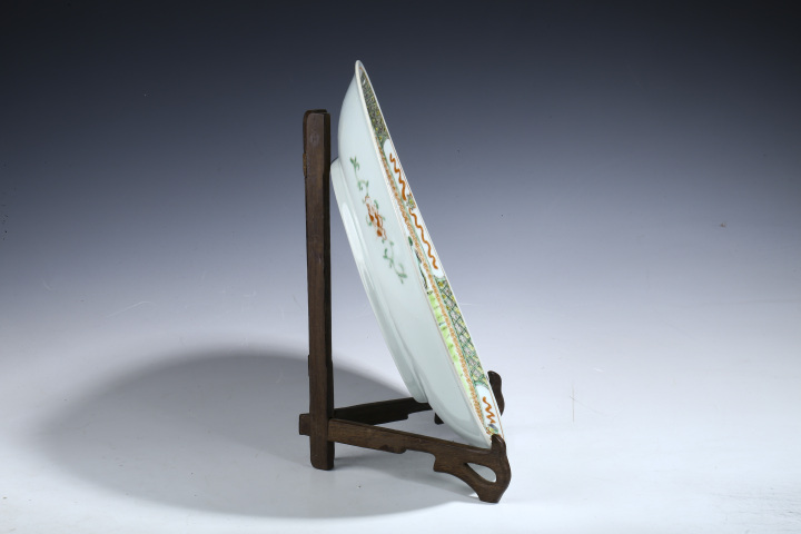 古玩陶瓷晚清民國(guó)·鐘儀楚奏五彩人物故事紋大盤(pán)拍賣(mài)，當(dāng)前價(jià)格9999元