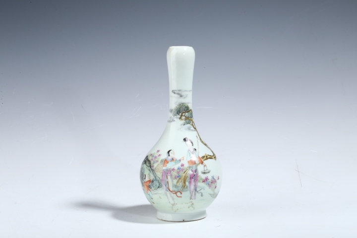 古玩陶瓷民國·粉彩麻姑獻(xiàn)壽紋蒜頭瓶
真品鑒賞圖