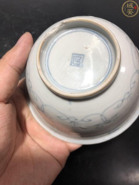 古玩陶瓷青花蓮托雜寶紋碗拍賣,當前價格980元