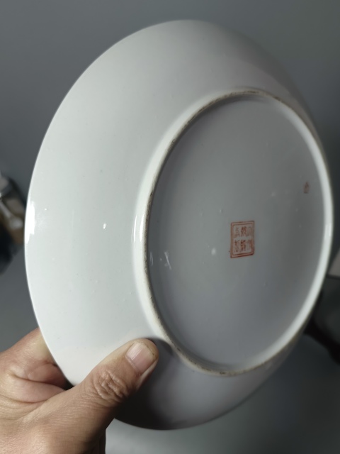 古玩陶瓷精美蝴蝶紋大盤拍賣,當(dāng)前價格380元