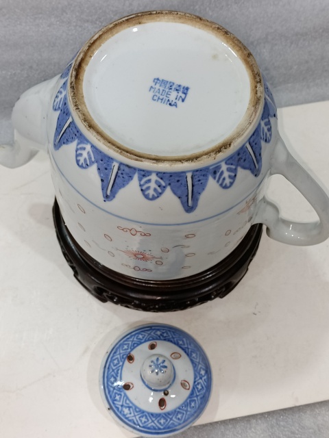 古玩陶瓷青花加彩玲瓏紋茶壺拍賣,當前價格688元