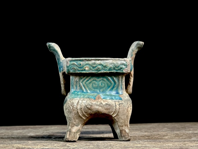 古玩陶瓷琺華彩鼎式爐拍賣(mài)，當(dāng)前價(jià)格800元