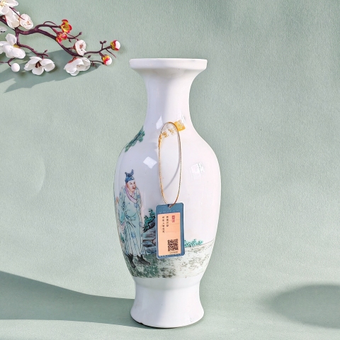 中国古玩　洪憲年製　花瓶　粉彩　時代物　中国美術　1916年　f444 中国古玩 洪憲年製 花瓶 粉彩 時代物 中国美術 1916年 f444