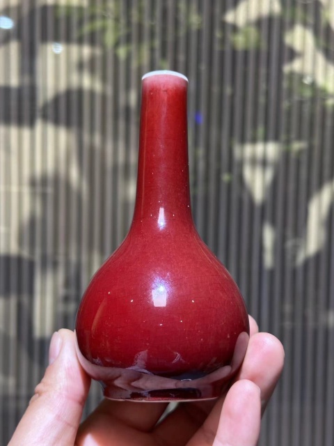 古玩陶瓷紅釉長頸瓶拍賣,當前價格11888元