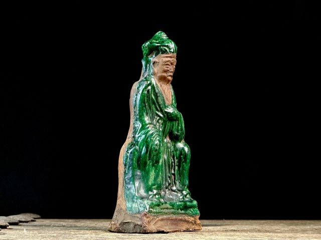 古玩陶瓷明末清初·綠釉人物造像拍賣,當前價格600元