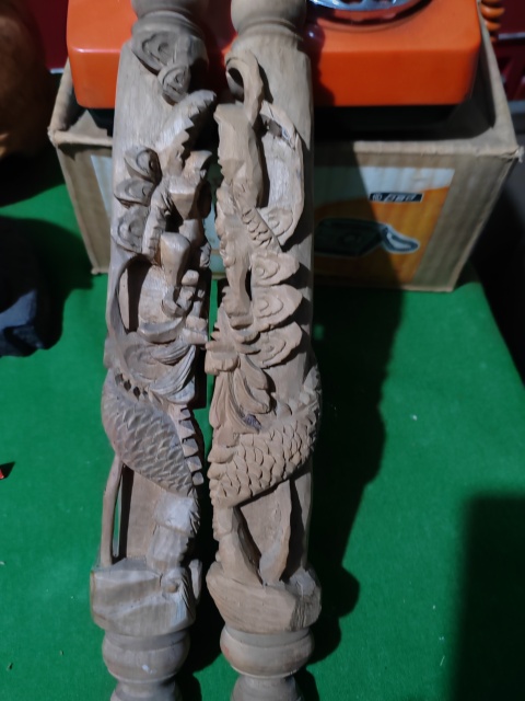 古玩雜項(xiàng)木雕人物龍柱拍賣，當(dāng)前價(jià)格888元