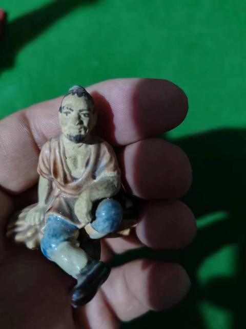 古玩陶瓷人物塑像拍賣,當(dāng)前價(jià)格188元