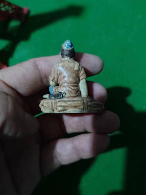 古玩陶瓷人物塑像拍賣,當(dāng)前價(jià)格188元