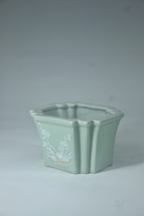 古玩陶瓷晚清·豆青釉加白花鳥(niǎo)紋菖蒲盆拍賣(mài)，當(dāng)前價(jià)格1288元