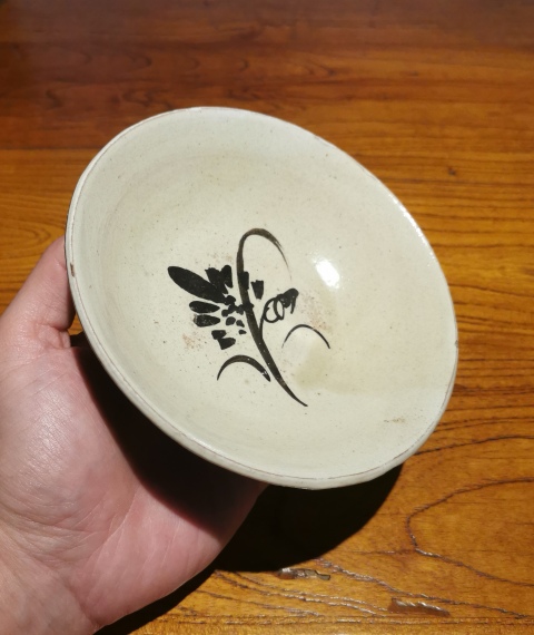 古玩陶瓷金元緇素風格花卉紋斗笠碗拍賣，當前價格880元