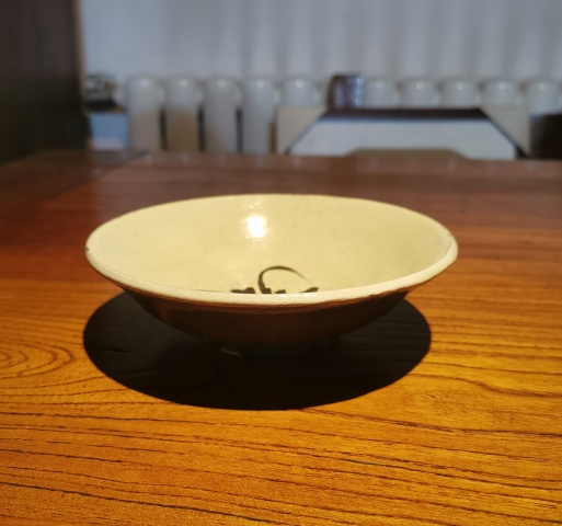 古玩陶瓷金元緇素風格花卉紋斗笠碗拍賣，當前價格880元