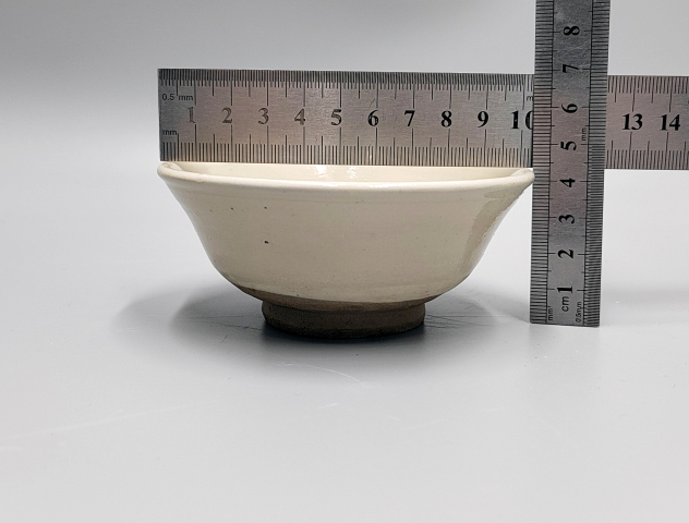 古玩陶瓷元明白釉茶盞拍賣，當前價格1600元