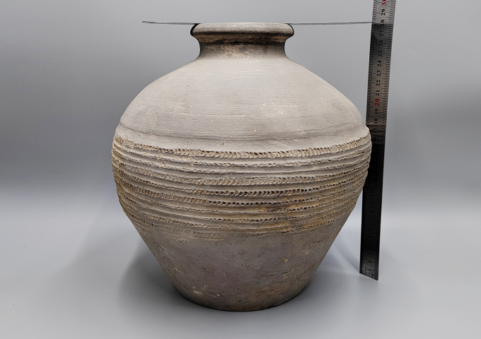 古玩陶瓷館藏級珍品戰漢繩紋大罐【器型碩大】拍賣,當前價格5980元